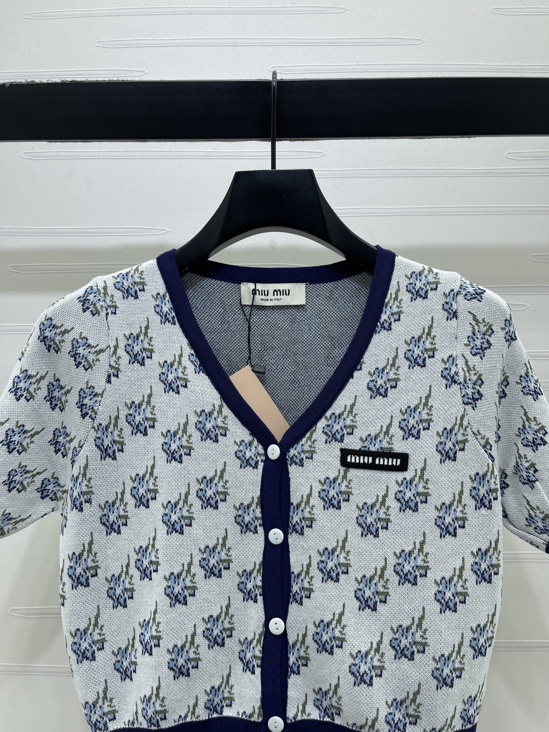 Women's short sleeves